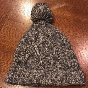 J crew Pom Pom hat